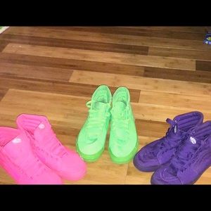 3 pairs of sk8 hi vans